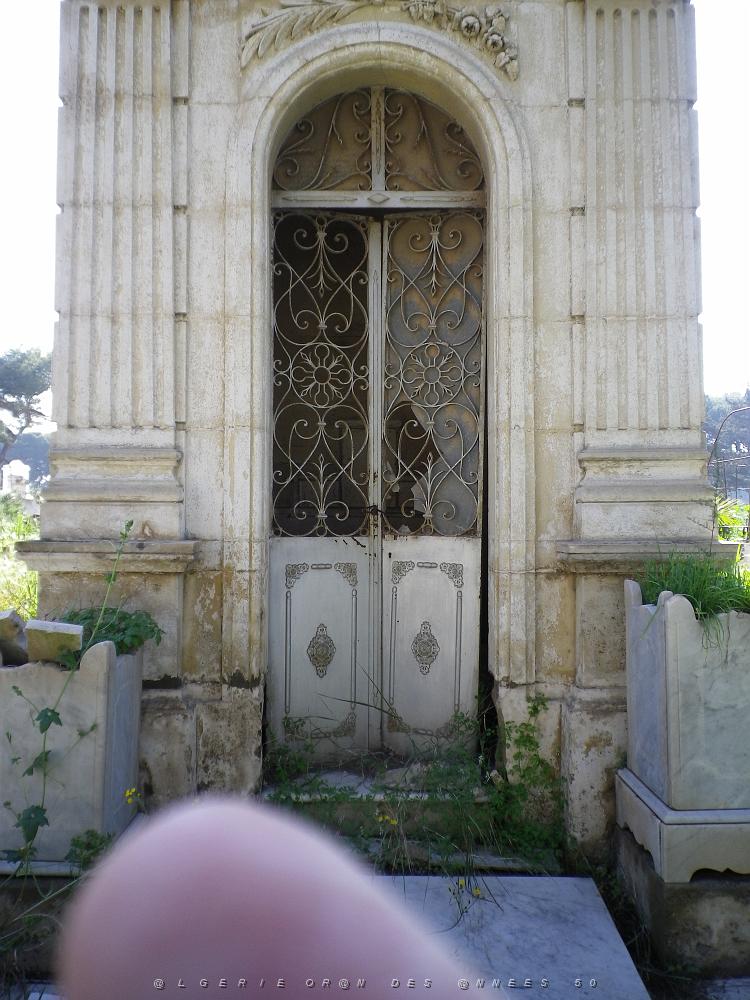 CIMETIERE DE TAMAZOUHET D ORAN EN MARS 2012  (87).JPG